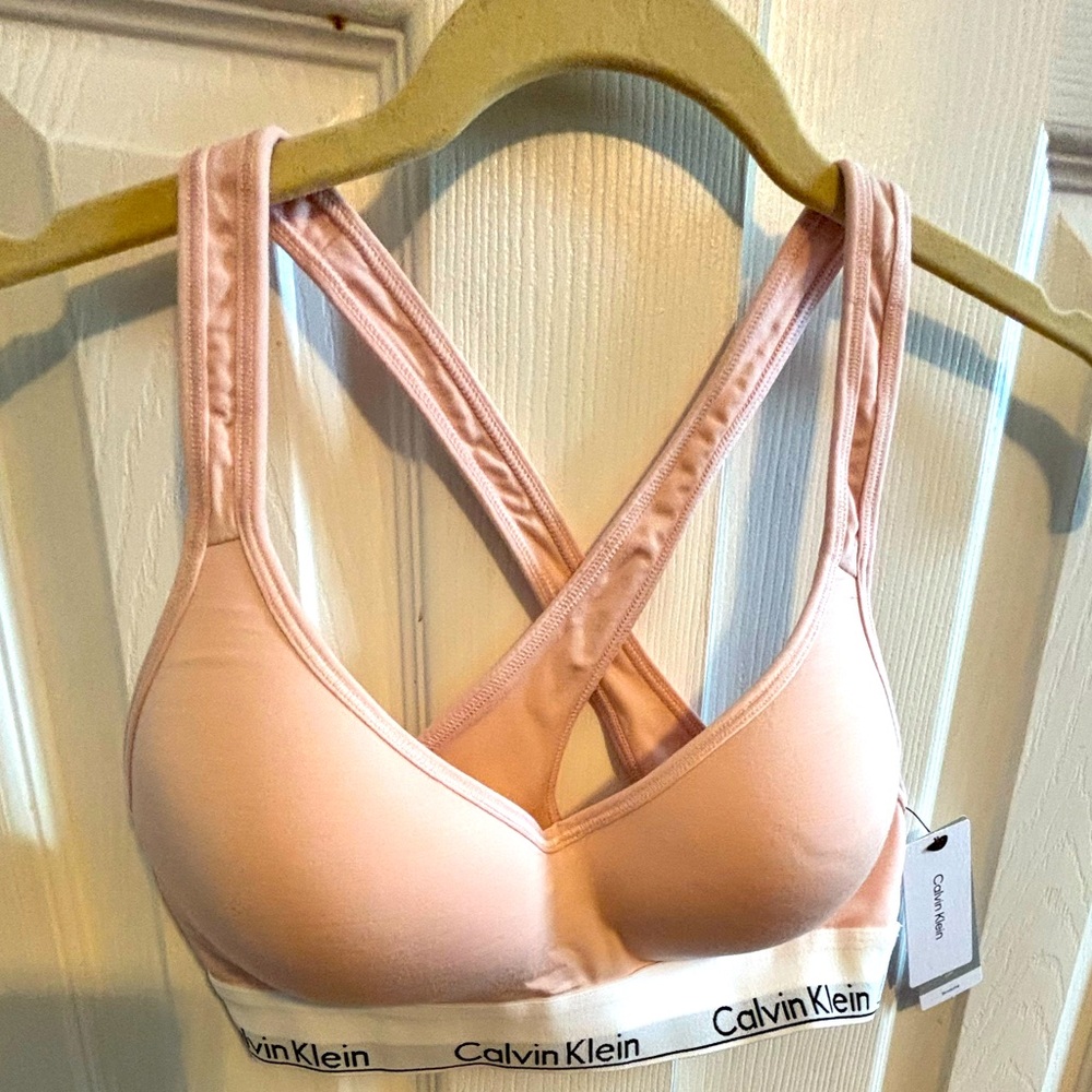 NWT CALVIN KLEIN BRALETTE SIZE M